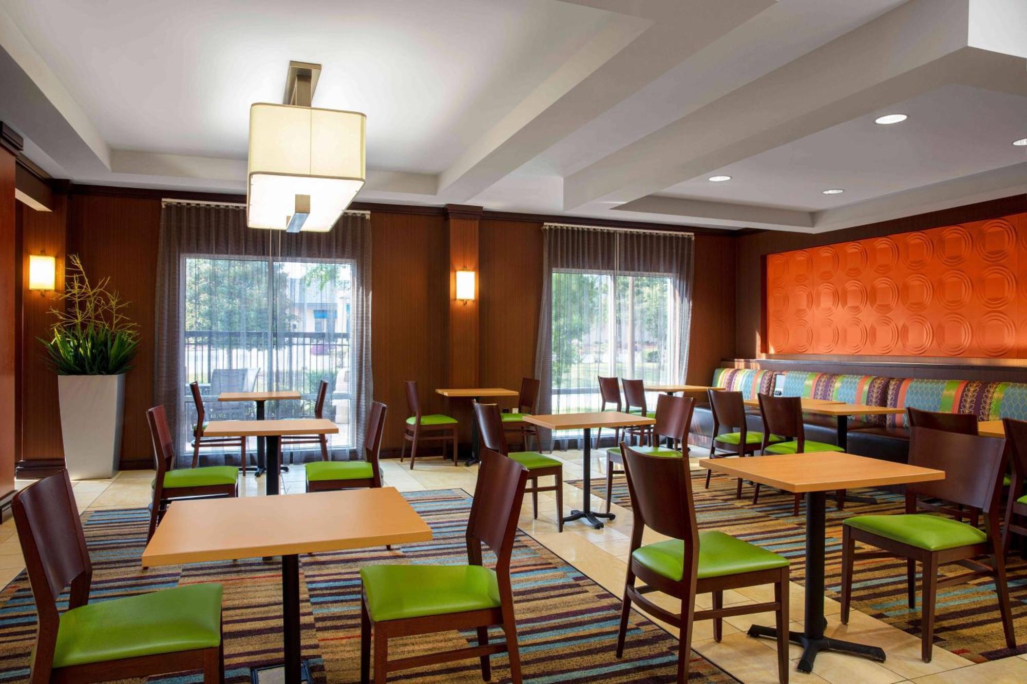 Fairfield By Marriott Inn And Suites Augusta Fort Eisenhower Area Exterior foto