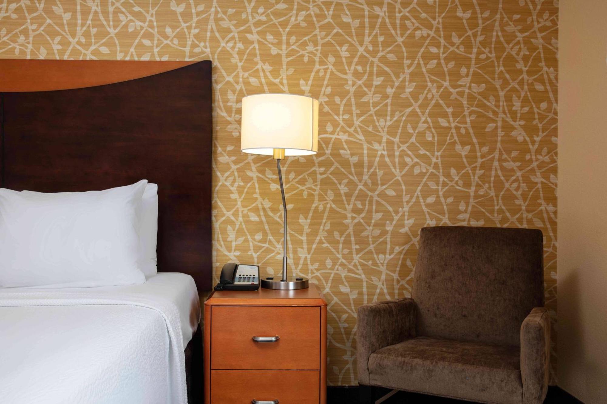 Fairfield By Marriott Inn And Suites Augusta Fort Eisenhower Area Exterior foto