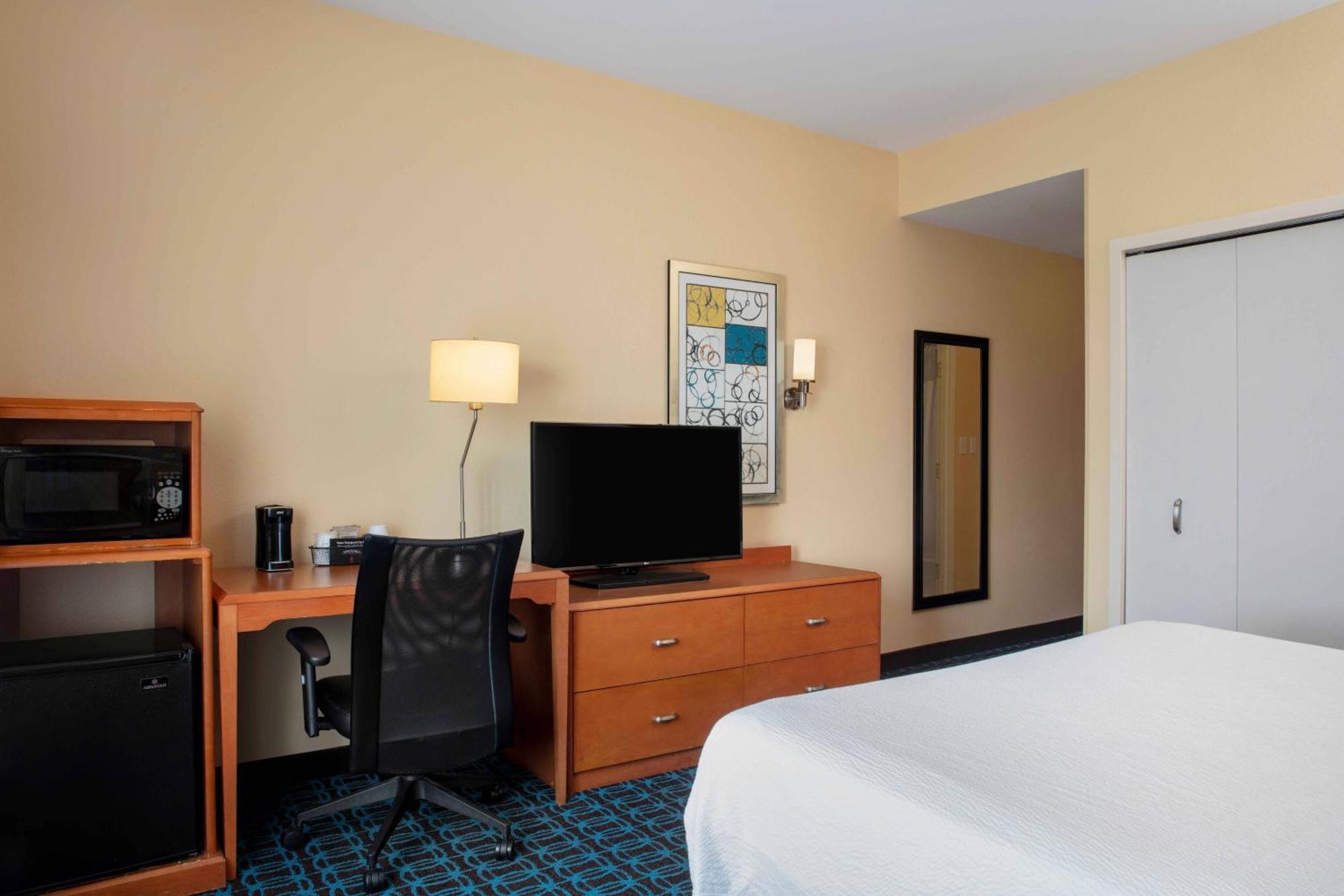 Fairfield By Marriott Inn And Suites Augusta Fort Eisenhower Area Exterior foto